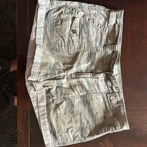 Time and Tru Shorts size 16